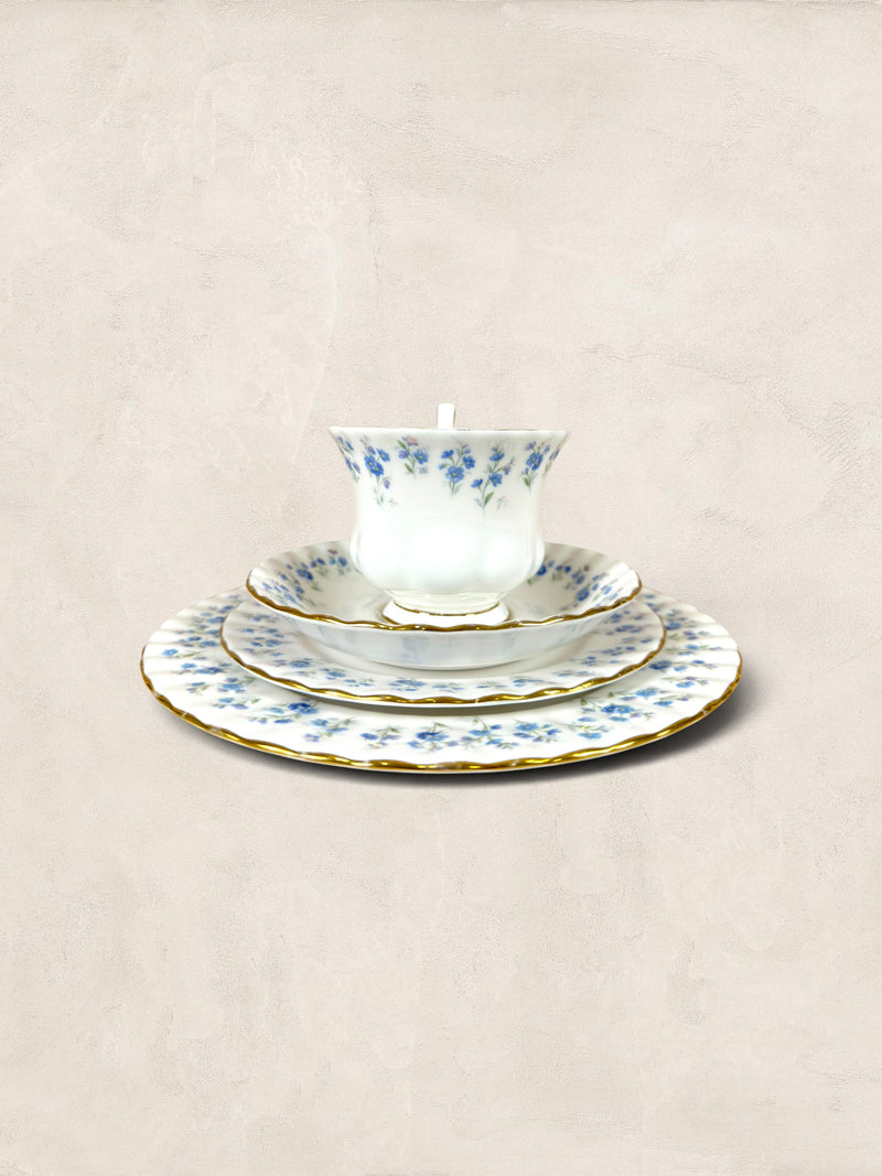 English Royal Albert Memory Lane Bone China Quartet - Set of Four