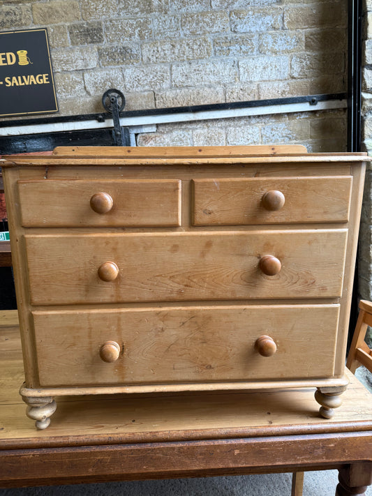 Victorian chest of drawers circa 1900