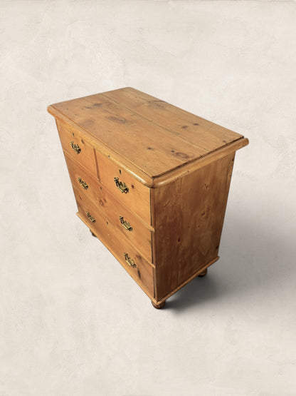 Victorian Pine Two Over Two Chest of Drawers-Turned Bun Feet