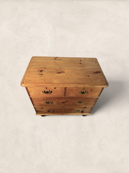 Victorian Pine Two Over Two Chest of Drawers-Turned Bun Feet