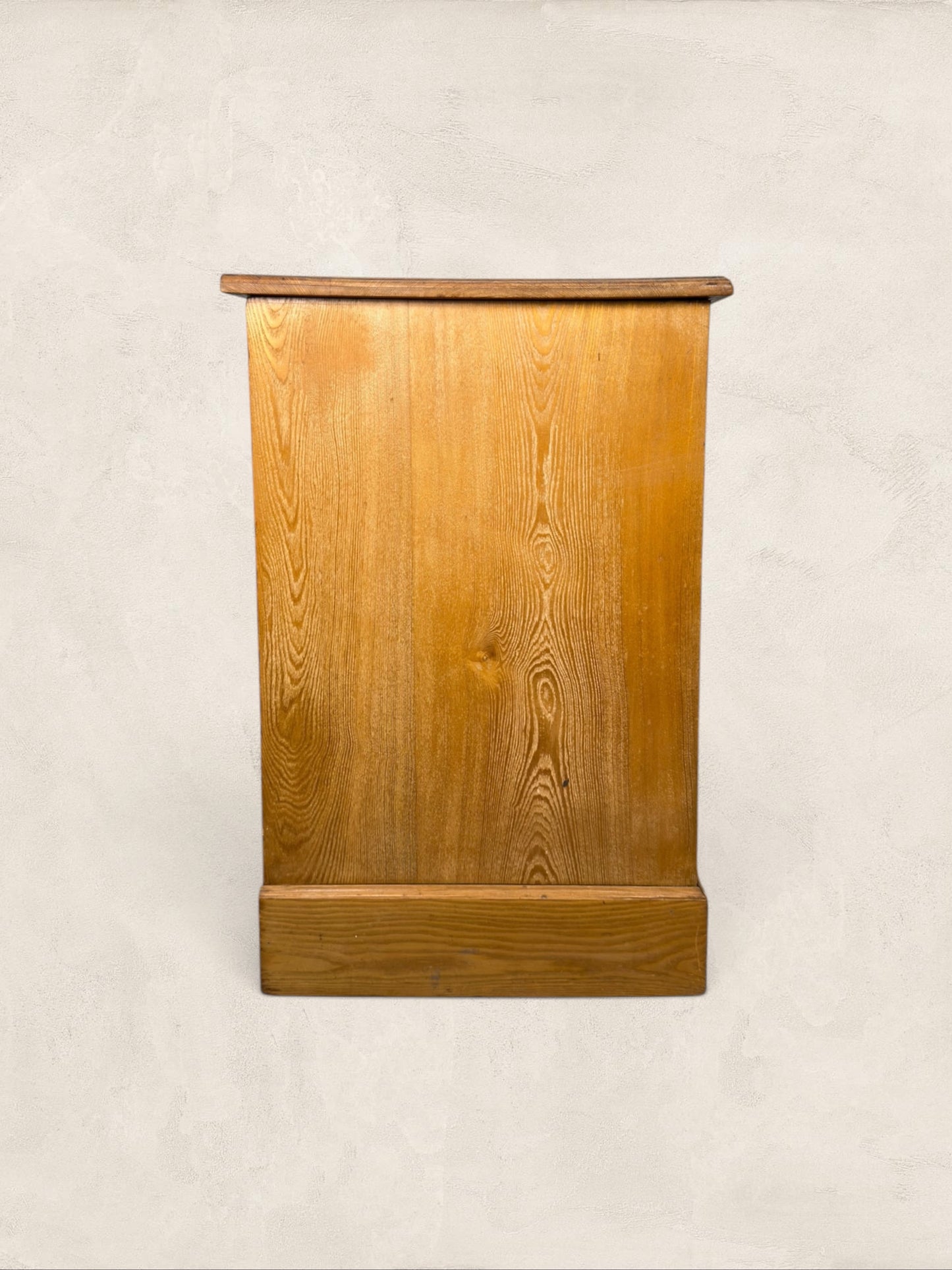 English Pine Chest of Drawers
