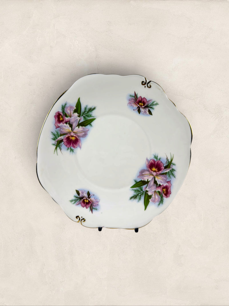 English Royal Windsor Duchess bone china sandwich or cake plate