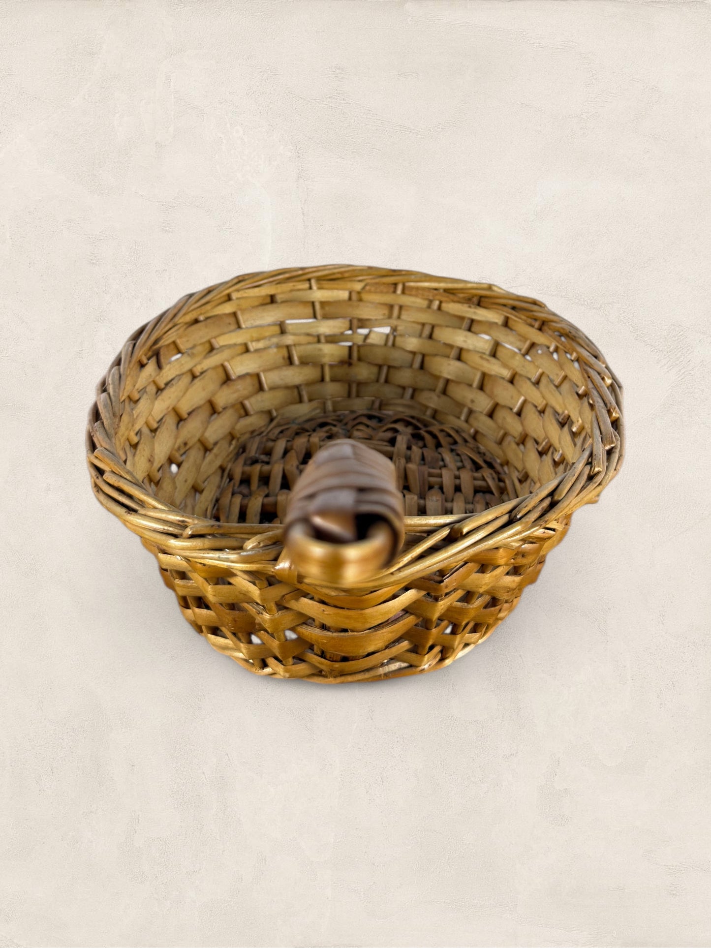 English Skillet-Shaped Bread Basket