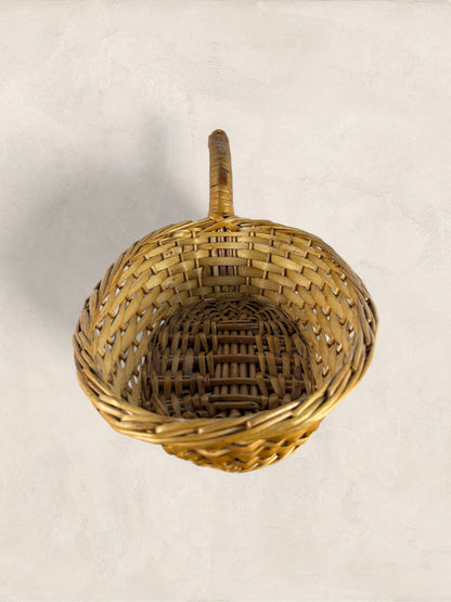 English Skillet-Shaped Bread Basket