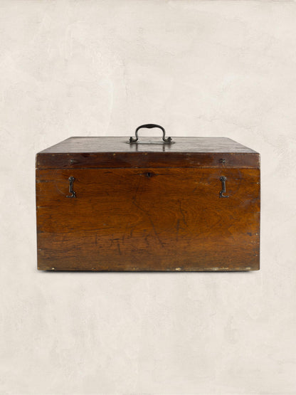 English Oak Lidded Storage Box with Green Baize Lining