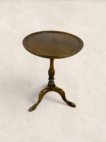 Georgian Style Oak Side Table - circa 1920