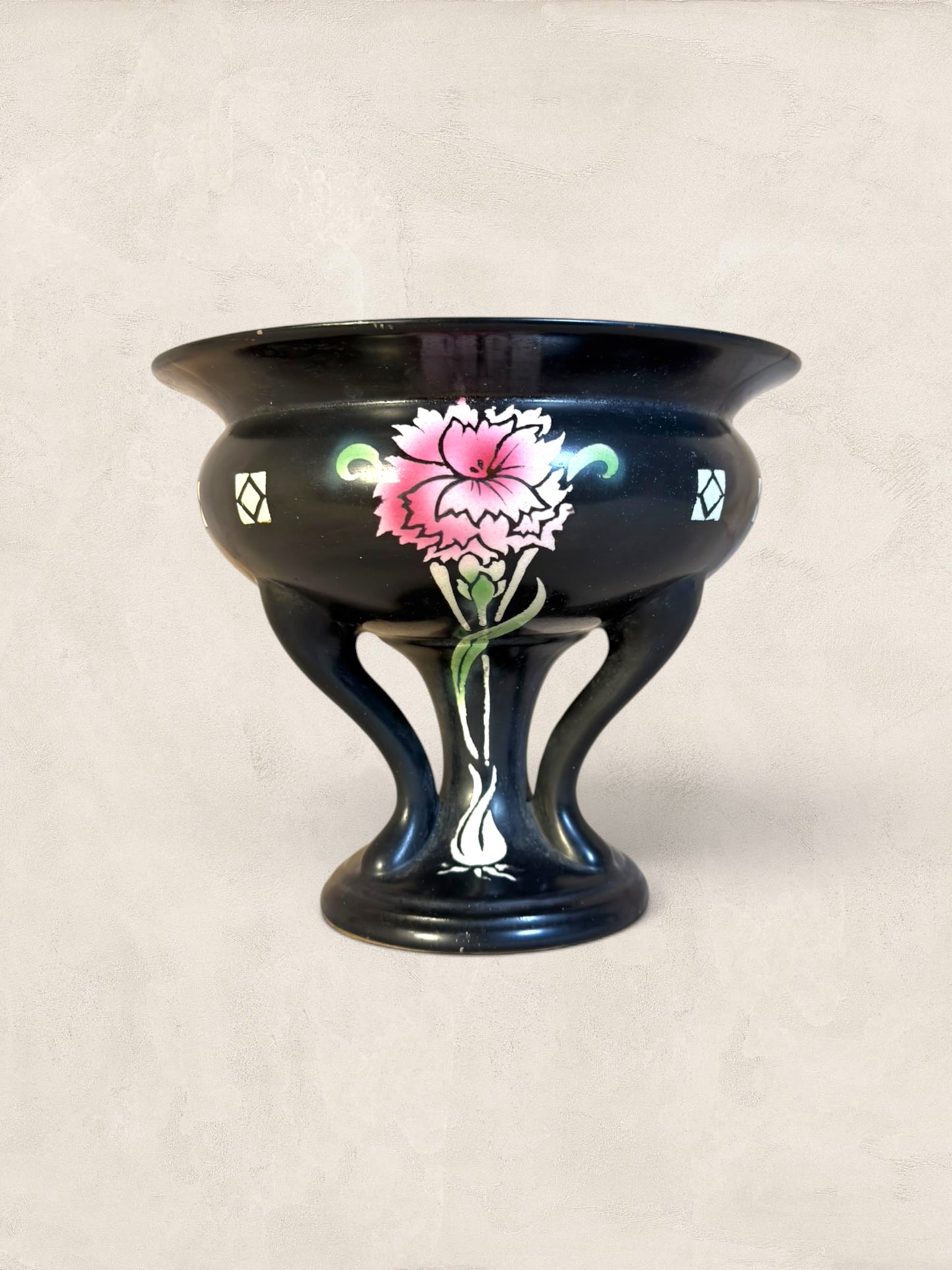 Shelley (Wileman & Co.) Carnation Jardiniere - circa 1910