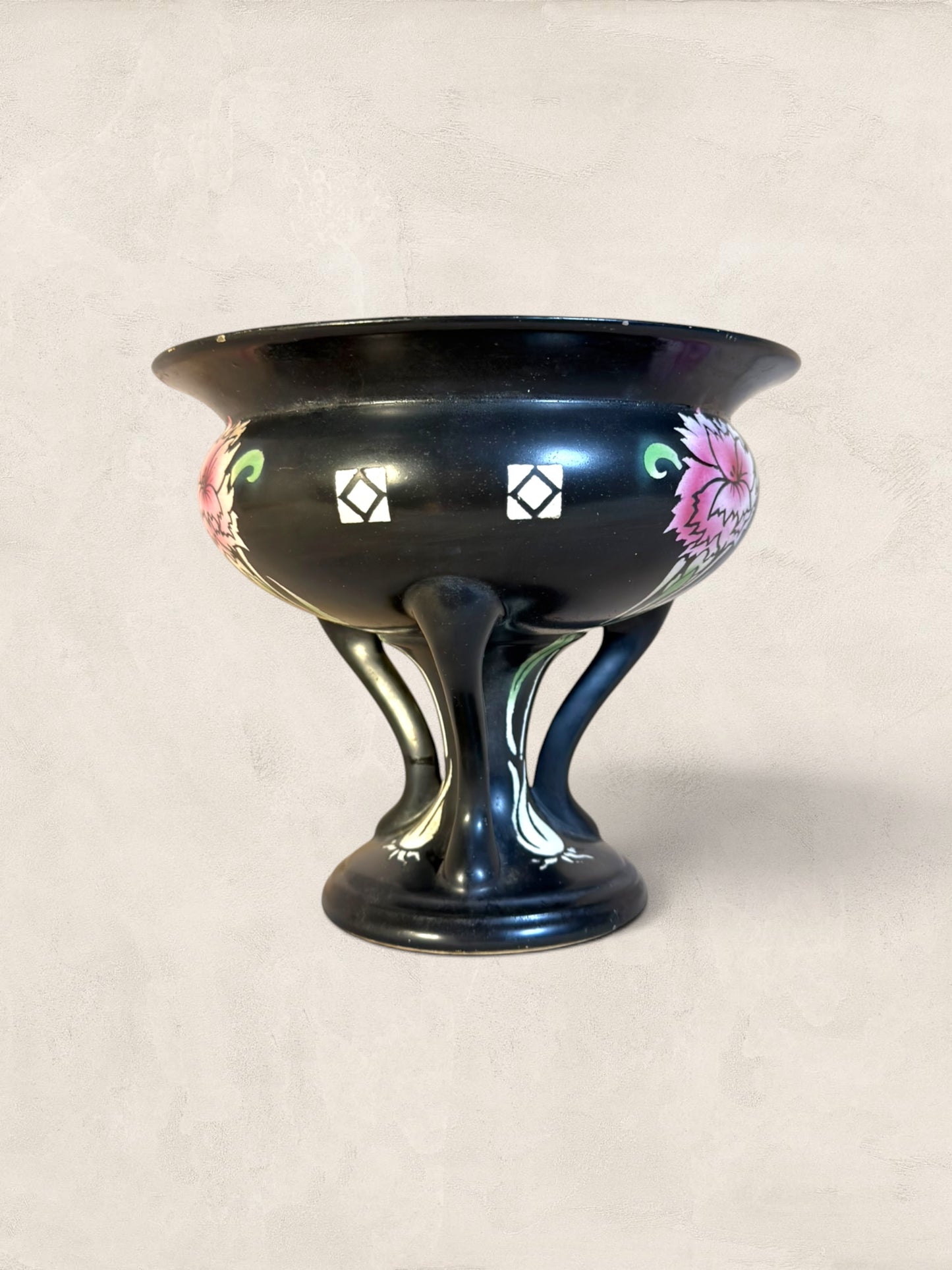 Shelley (Wileman & Co.) Carnation Jardiniere - circa 1910