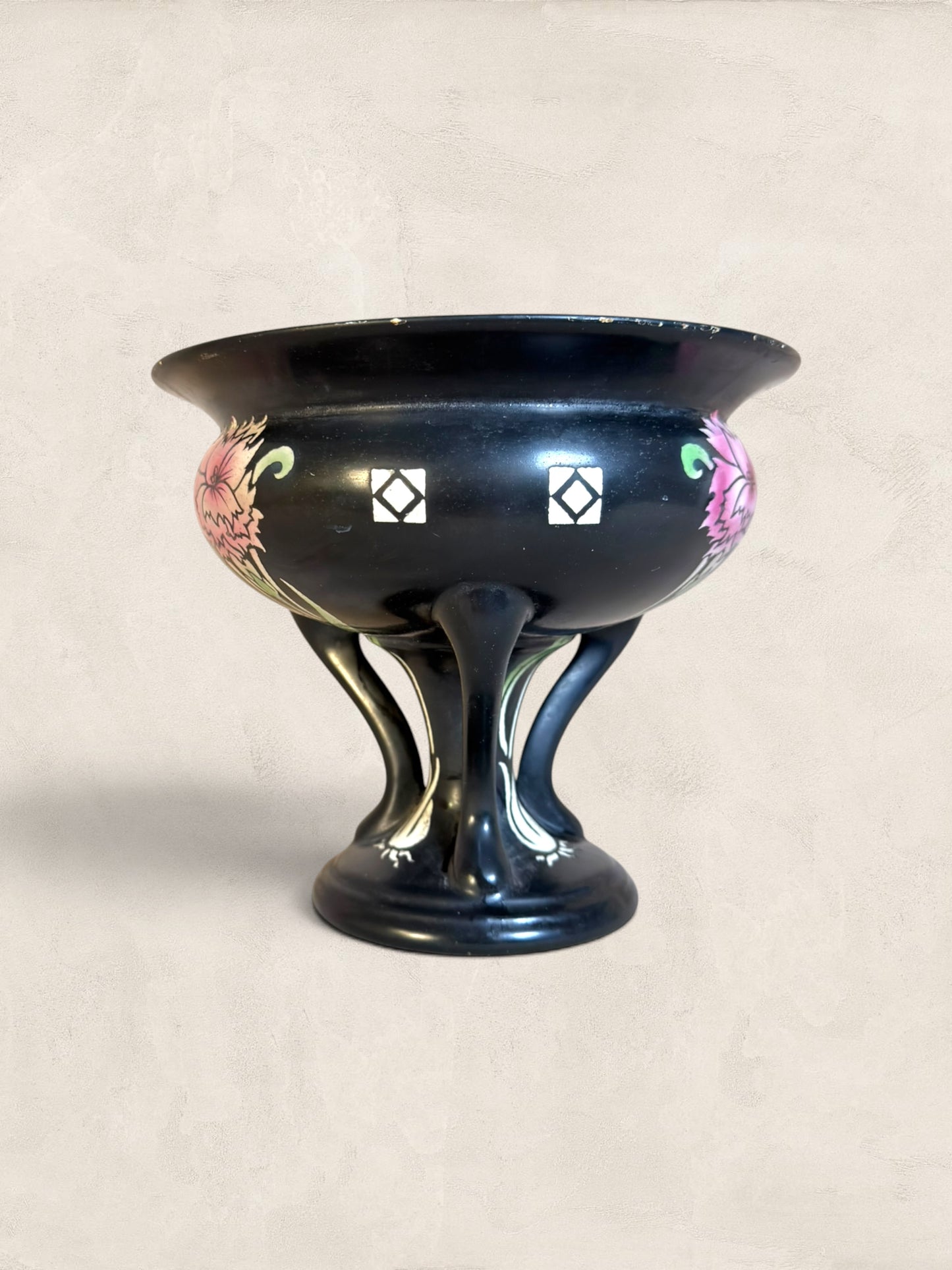 Shelley (Wileman & Co.) Carnation Jardiniere - circa 1910