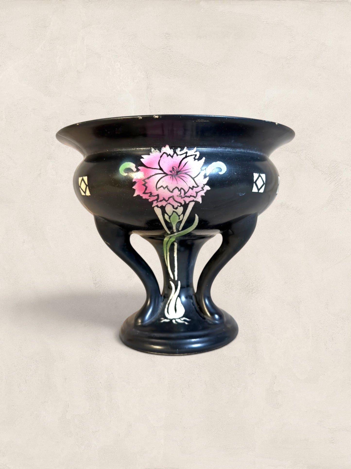 Shelley (Wileman & Co.) Carnation Jardiniere - circa 1910