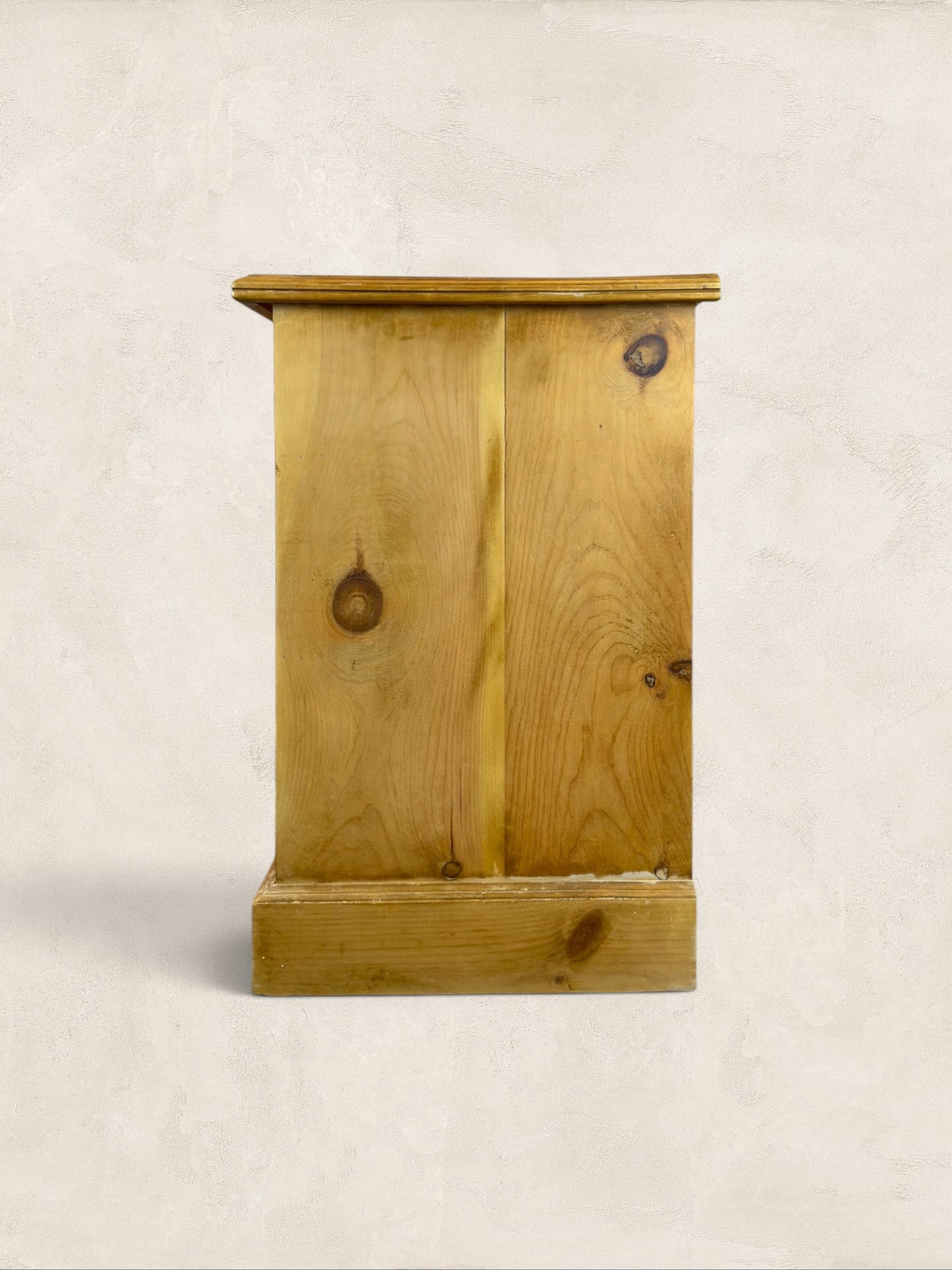 English Pine Chest of Drawers