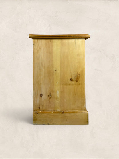 English Pine Chest of Drawers