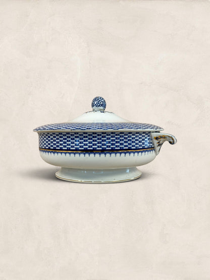Stone and Relic Royal Cauldon 'Cromer' blue transferware covered tureen with lid and decorative knob. Vintage ceramic.