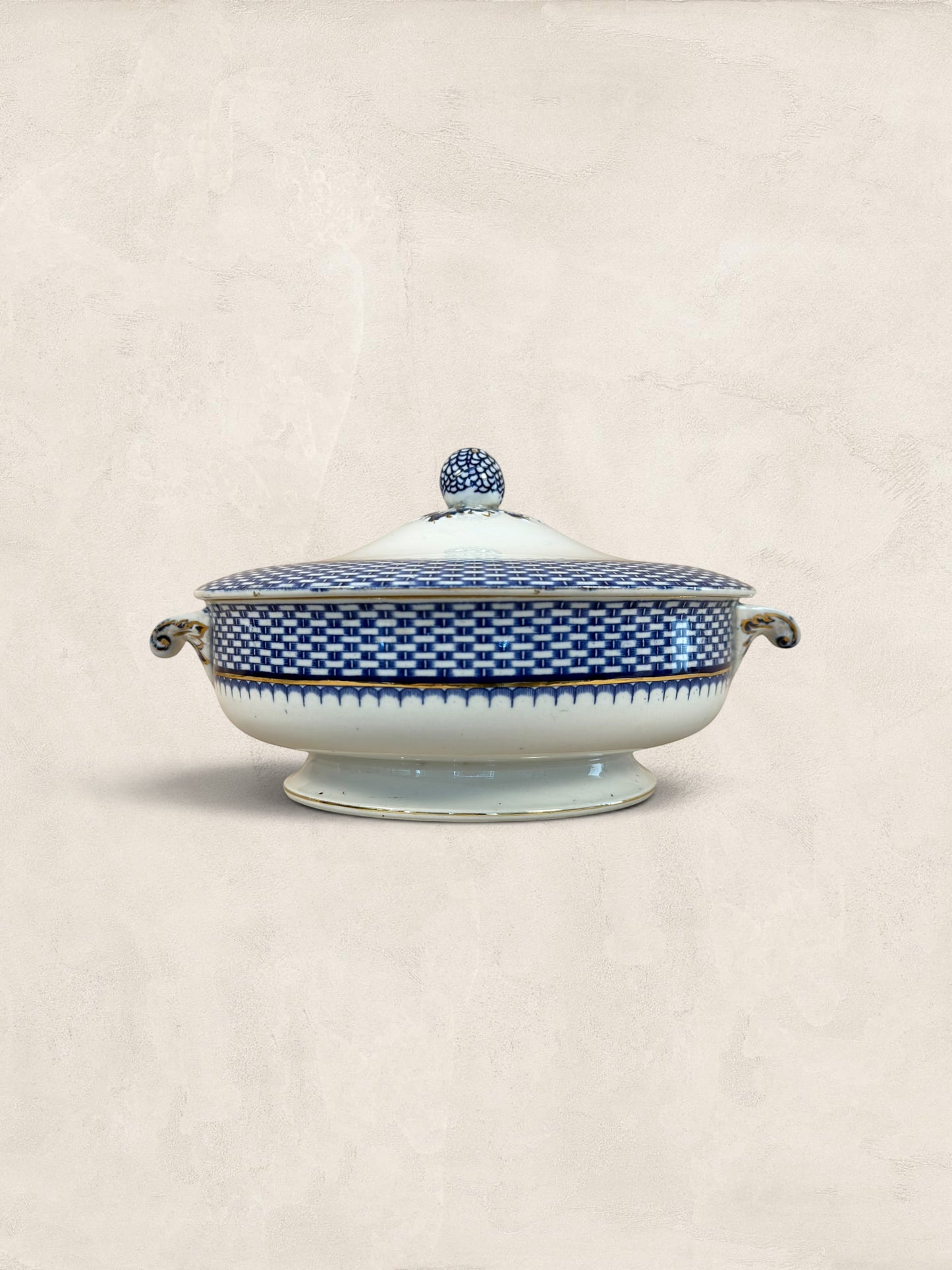 Stone and Relic Royal Cauldon 'Cromer' blue transferware covered tureen with lid and handles, circa 1890-1910.