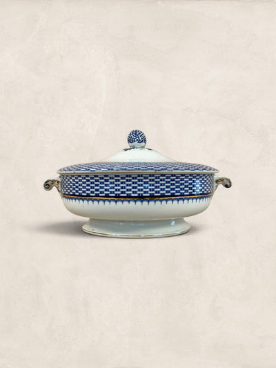 Stone and Relic Royal Cauldon 'Cromer' blue transferware covered tureen with lid and handles, circa 1890-1910.